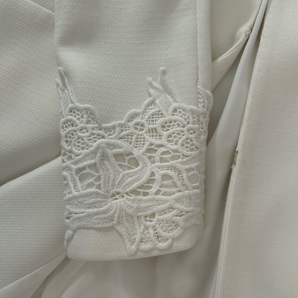 Annakiki Long Blazer with Chain Details - Picture 10 of 10